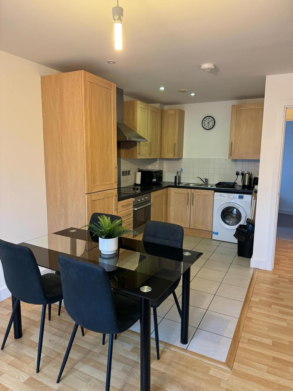Spacious 2 Bedrooms Apartment In Stratford London Eksteriør bilde