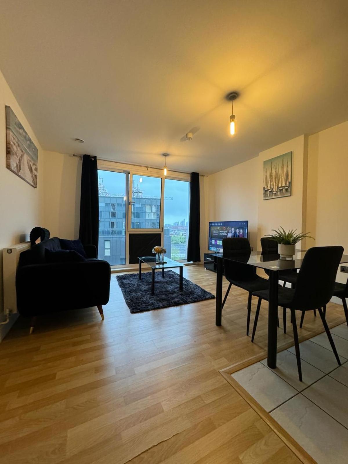 Spacious 2 Bedrooms Apartment In Stratford London Eksteriør bilde