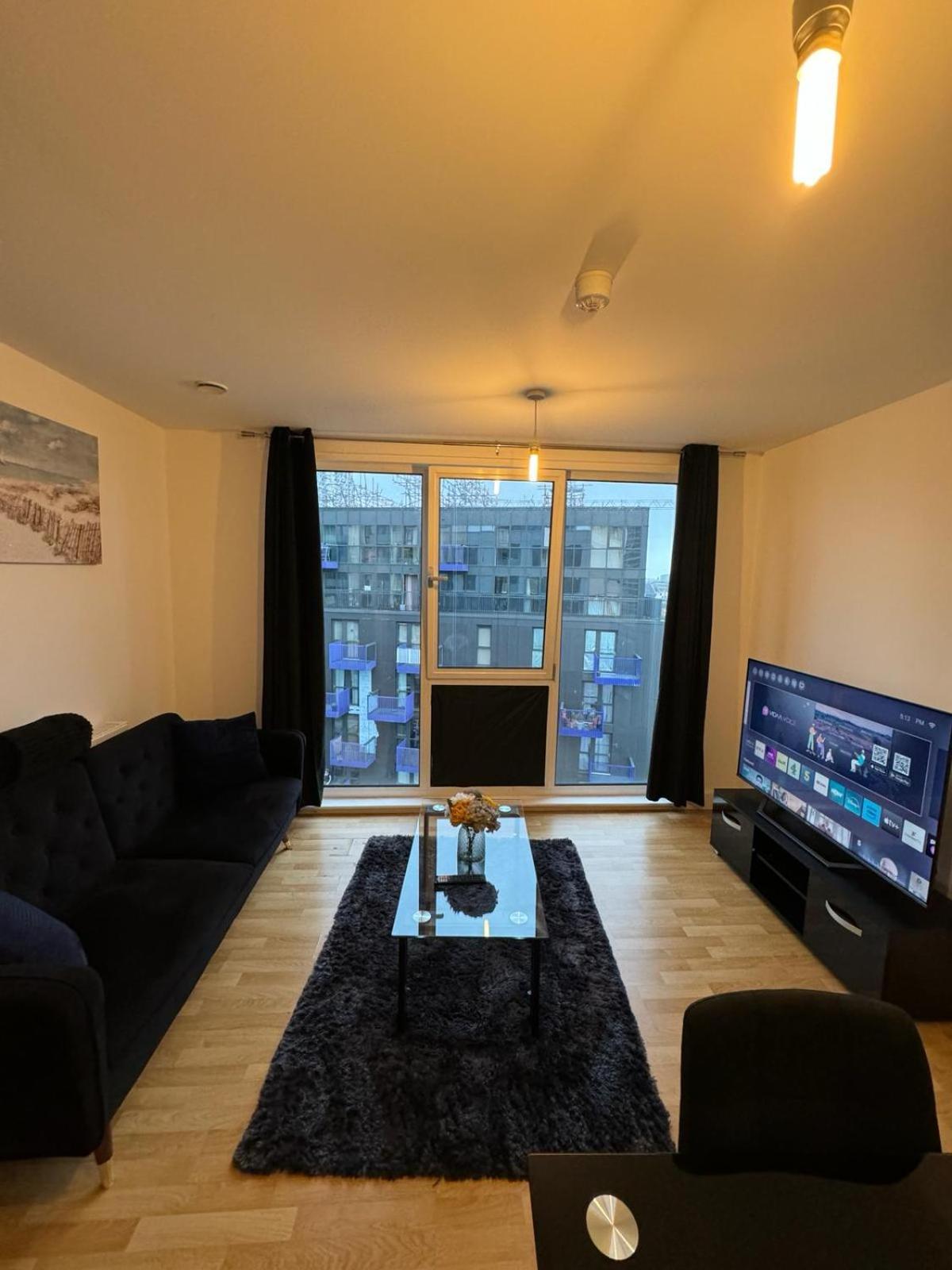 Spacious 2 Bedrooms Apartment In Stratford London Eksteriør bilde