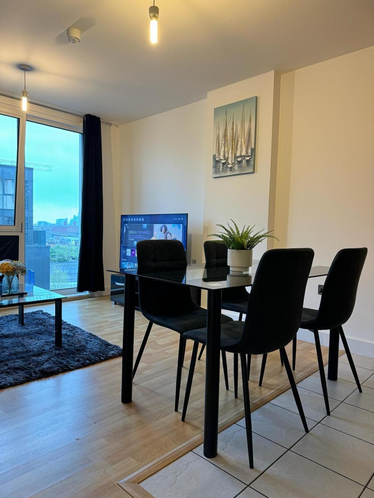 Spacious 2 Bedrooms Apartment In Stratford London Eksteriør bilde